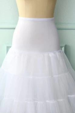 Jupon Tutu Blanc -Zapaka 19082903074 2 9257da9c 9e50 46f6 ae70 5318a3264705
