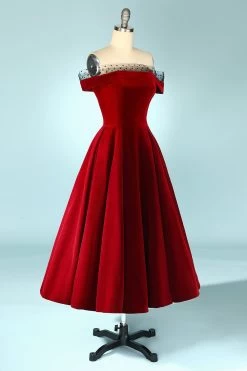 Robe En Velours Bordeaux à épaules Dénudées -Zapaka 19111608078 5113d539 c164 4bce 9115 6e7ae8d6b0bd