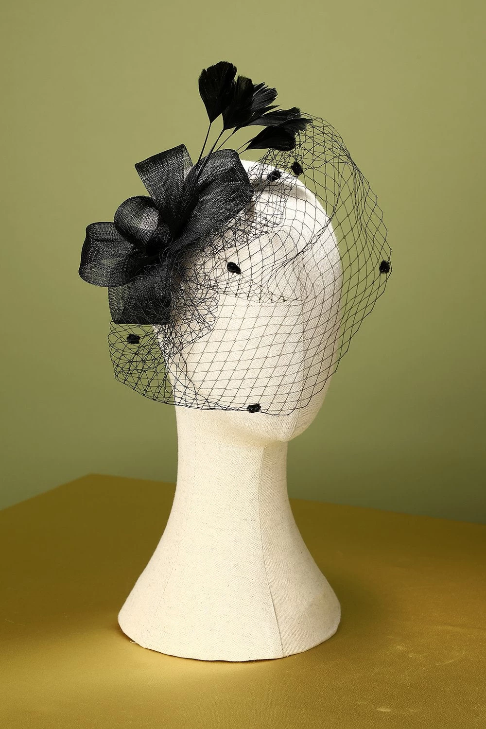 Zapaka Bandeau Rétro Année 1920 En Tulle Avec Plume Noire 4 Zapaka Bandeau Rétro Année 1920 En Tulle Avec Plume Noire – Image 2