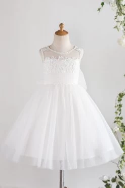 Robe De Fille à Fleurs Blanches Avec Nœud