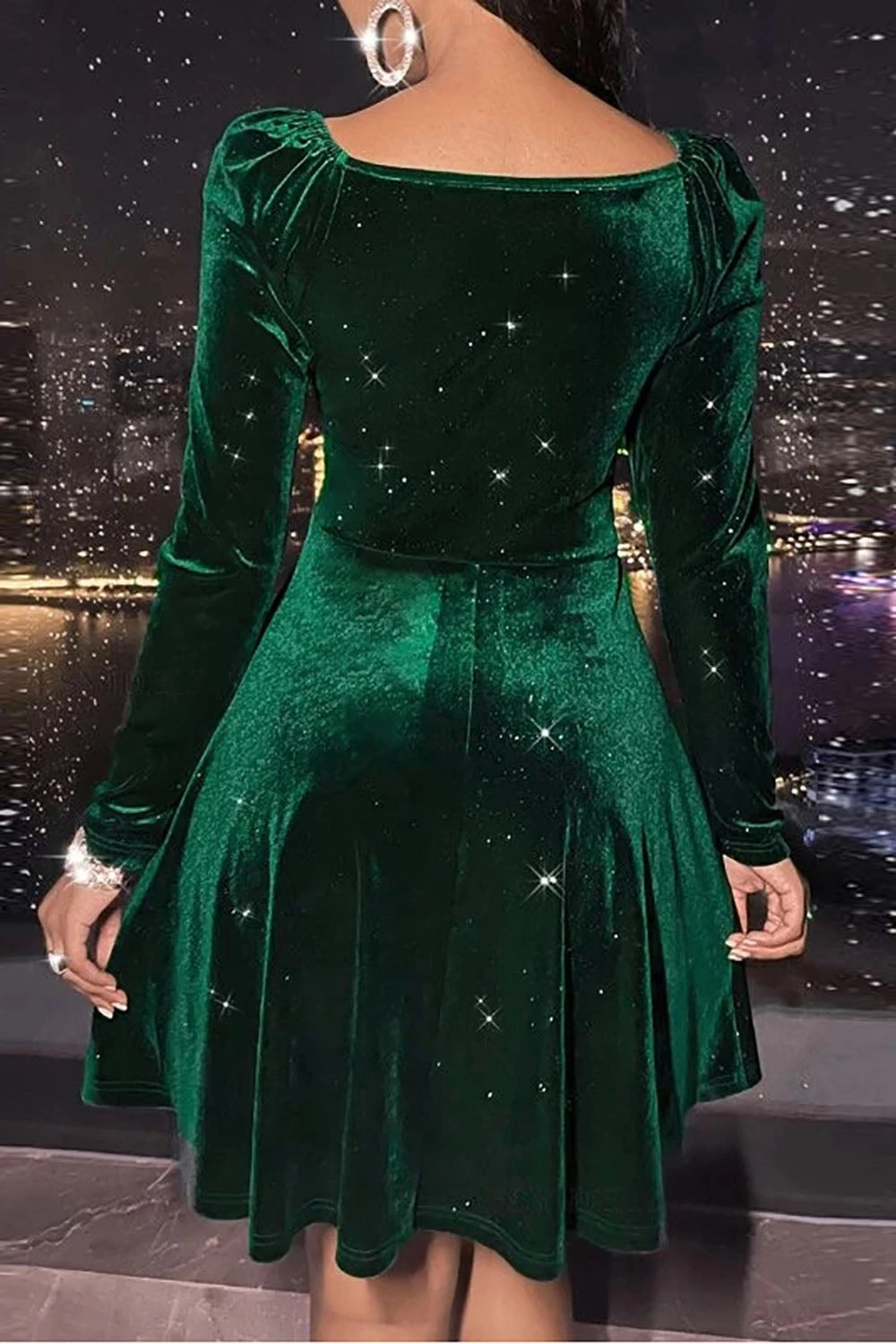 Robe De Noël En Velours Vert Col En V 4 Robe De Noël En Velours Vert Col En V – Image 2