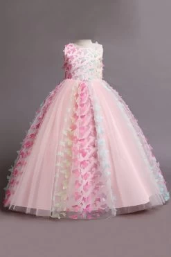 Une Robe De Fille Beige Sans Manches Avec Des Papillons -Zapaka CGLLY30109 20Pink 20 1