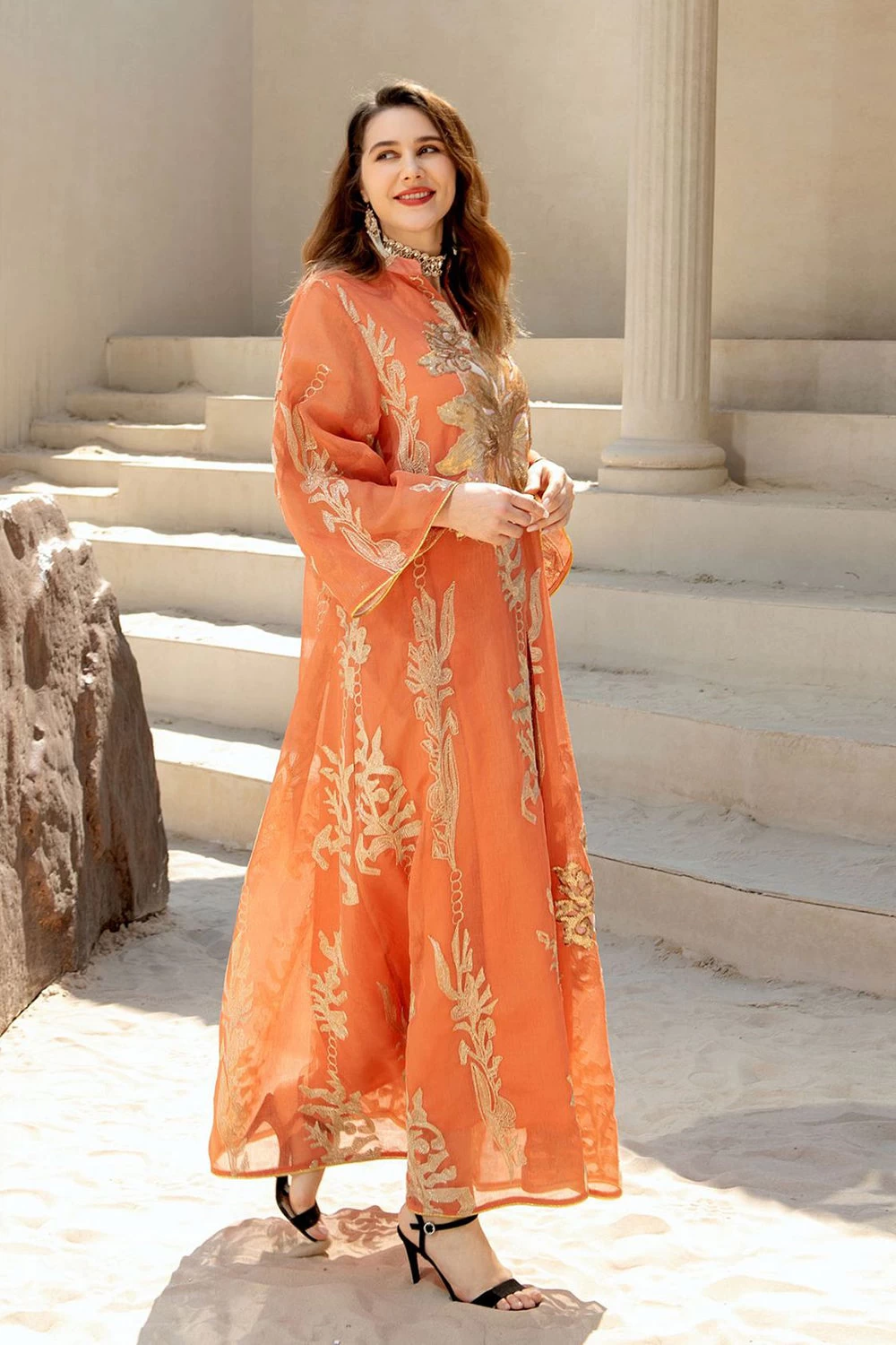 Broderie à Paillettes Bleu Caftan Femmes Robe Arabe 19 Broderie à Paillettes Bleu Caftan Femmes Robe Arabe – Image 17