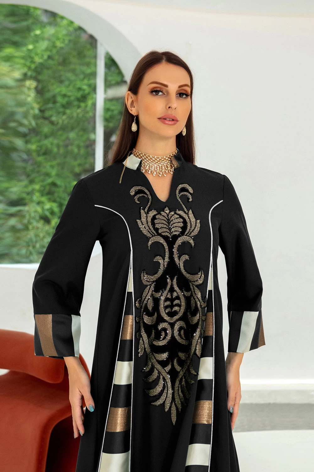 Bourgogne Robe De Soirée Caftan Marocaine 9 Bourgogne Robe De Soirée Caftan Marocaine – Image 7