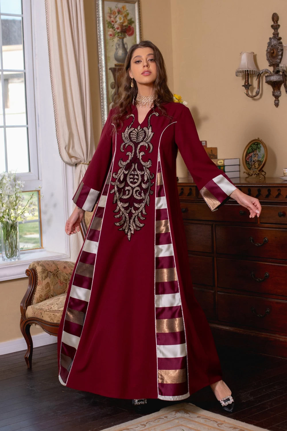 Bourgogne Robe De Soirée Caftan Marocaine 4 Bourgogne Robe De Soirée Caftan Marocaine – Image 2
