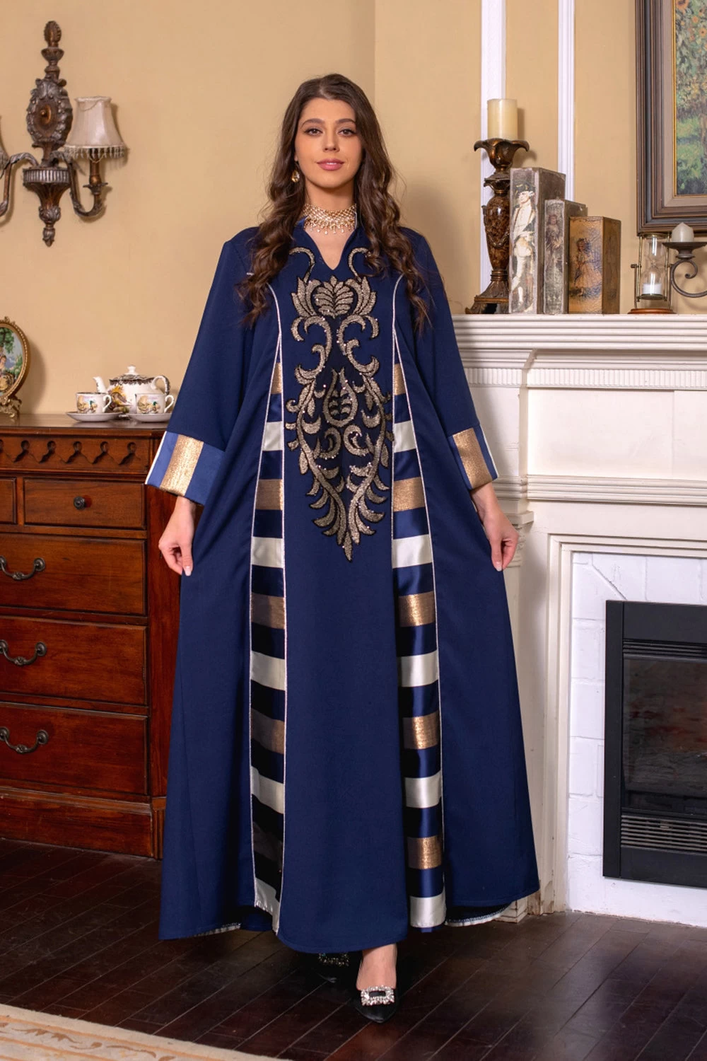 Bourgogne Robe De Soirée Caftan Marocaine 10 Bourgogne Robe De Soirée Caftan Marocaine – Image 8
