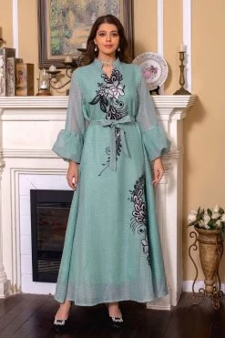 Élégante Broderie Vert Clair Robe Longue Abaya