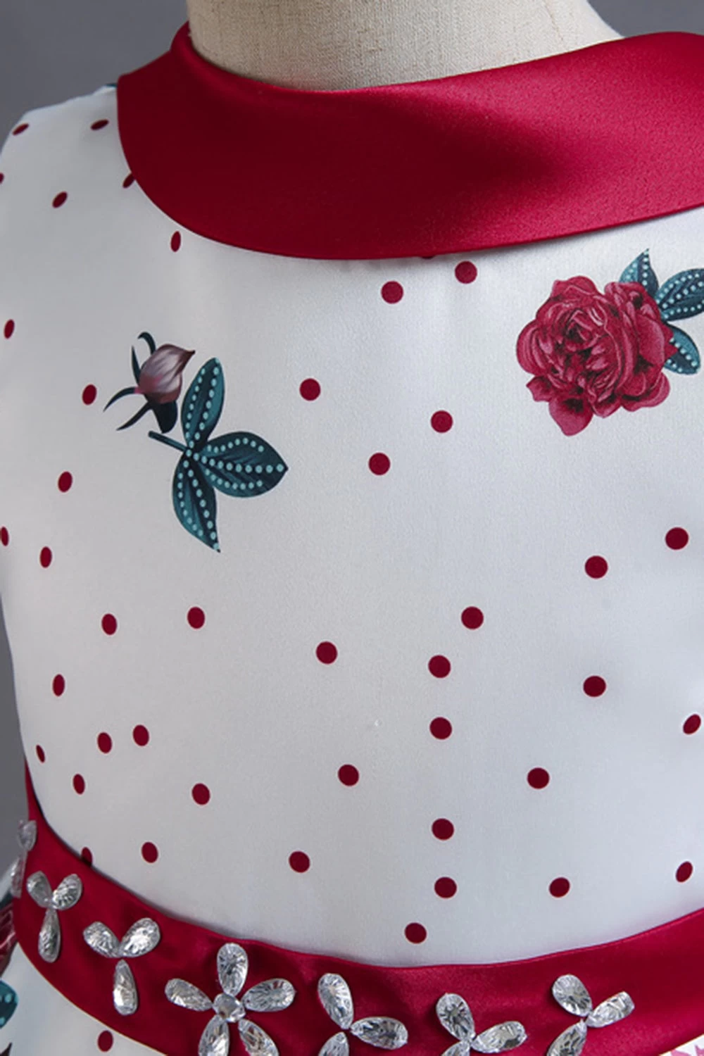 Une Ligne Jewel Col Robe Fille Imprimée Bleue 11 Une Ligne Jewel Col Robe Fille Imprimée Bleue – Image 9