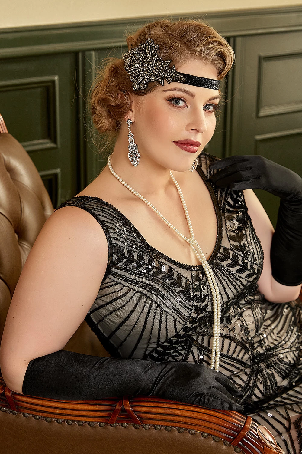 Seven Pieces Collier Gants 1920s Party Accessories Set 4 Seven Pieces Collier Gants 1920s Party Accessories Set – Image 2