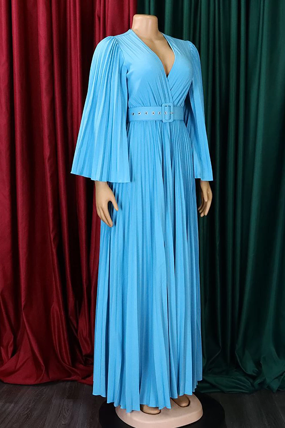 Robe D’invité De Mariage Longue Plissée Bleu Ciel 5 Robe D’invité De Mariage Longue Plissée Bleu Ciel – Image 3