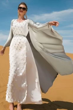 Abaya Gris Fait à La Main En Deux Pièces