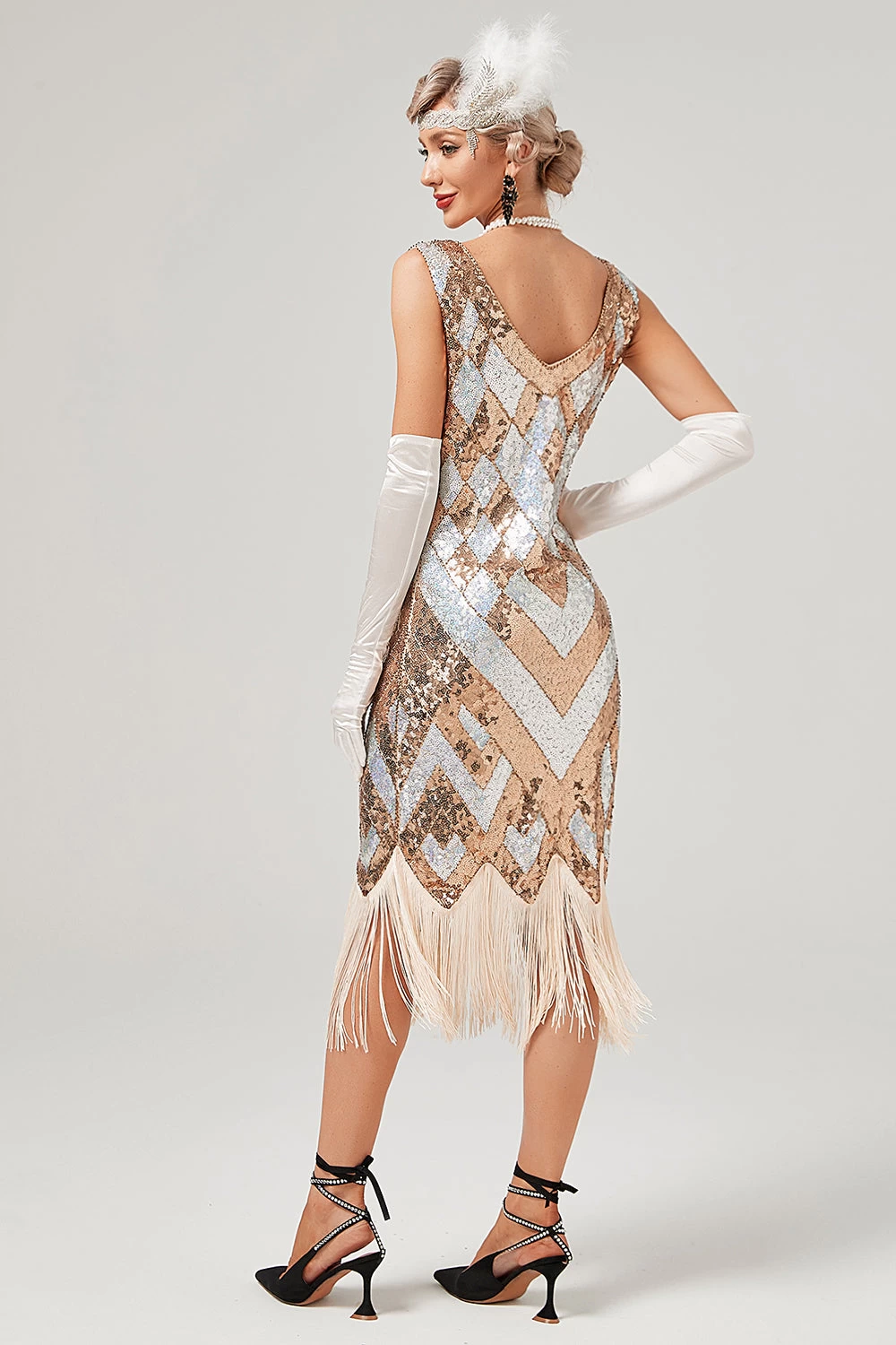 Robe à Paillettes Dorées Des Années 20 Avec Frange 3 Robe à Paillettes Dorées Des Années 20 Avec Frange – Image 2