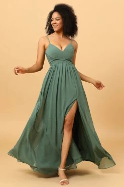 Une Ligne Spaghetti Straps Eucalyptus Robe Longue Demoiselle D’honneur Avec Front Fendu