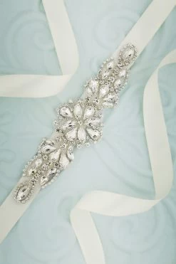 Ceinture De Mariée Strass 13 Ceinture De Mariée Strass -Zapaka rhinestone bridal sash 358478 5973d71a b4c3 48d5 82e3 e80568a8ee36